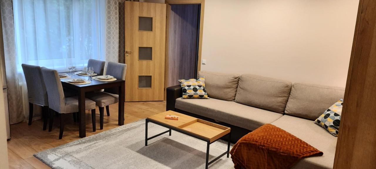 Centrum Bridge Apartment Pärnu Esterno foto